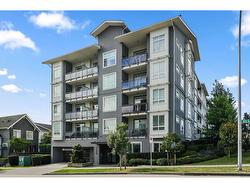 303 13628 81A AVENUE  Surrey, BC V3W 3E2