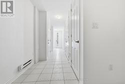 Main Floor / Entrance - 