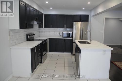 51 Mullholland Avenue, Cambridge, ON - Indoor Photo Showing Kitchen With Upgraded Kitchen