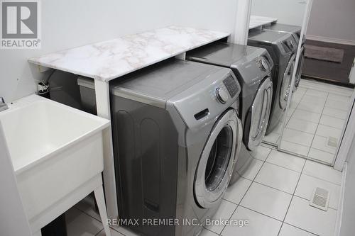 51 Mullholland Avenue, Cambridge, ON - Indoor Photo Showing Laundry Room