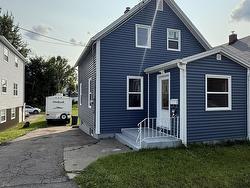 30 Harrison Avenue  Sydney, NS B1S 2Y2