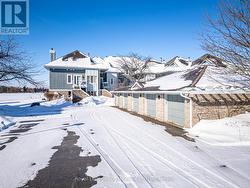 864 SUNCREST CIRCLE  Collingwood, ON L9Y 5C7