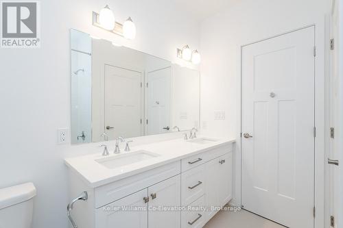 4 Danielle Crescent, Midland, ON - Indoor Photo Showing Bathroom