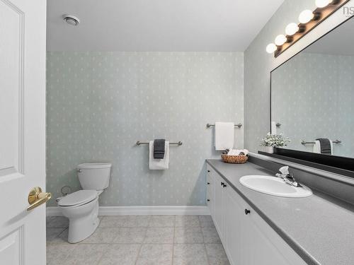 503 429 Parkland Drive, Halifax, NS 