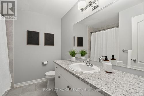 521 Chaperal Private N, Ottawa, ON - Indoor Photo Showing Bathroom