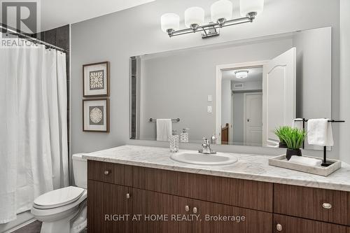 521 Chaperal Private N, Ottawa, ON - Indoor Photo Showing Bathroom