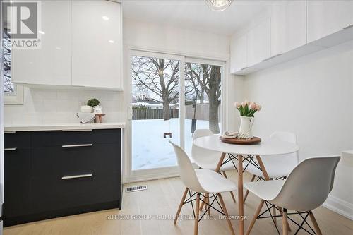3637 Haven Glenn, Mississauga, ON - Indoor Photo Showing Dining Room
