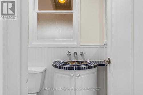 145 Wolfdale Avenue, Oakville, ON - Indoor