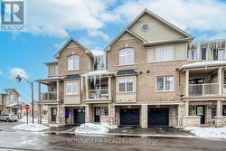 16 - 215 DUNDAS STREET E  Hamilton, ON L8B 0X2