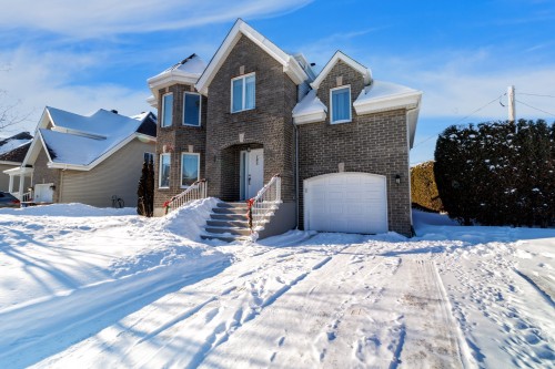185 Rue de Villandry  Vaudreuil-Dorion, QC J7V 9X7