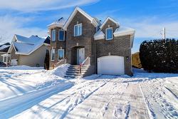 185 Rue de Villandry  Vaudreuil-Dorion, QC J7V 9X7