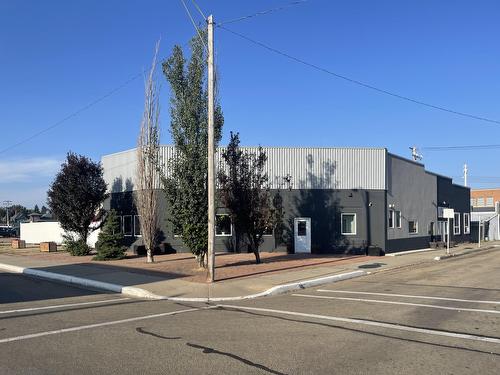 4803  50 Ave, Camrose, AB 