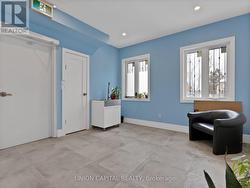 CAN BE MEDICAL/PROFFESIONAL OFFICE, BEAUTY - 