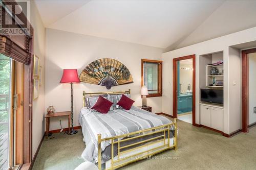 20 Woodsend Crescent, Aurora, ON - Indoor Photo Showing Bedroom