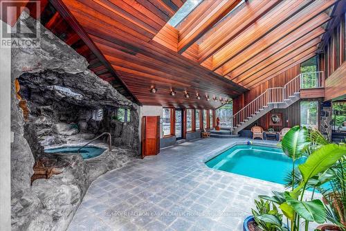 20 Woodsend Crescent, Aurora, ON -  Photo Showing Other Room With In Ground Pool