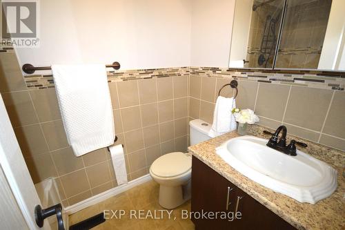 10 - 18 Moregate Crescent, Brampton, ON - Indoor Photo Showing Bathroom