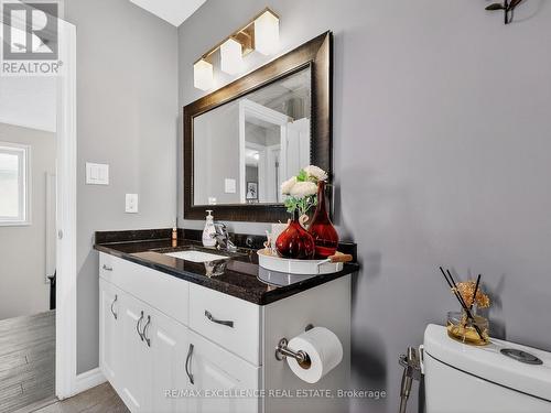 3329 Casson Way, London South, ON - Indoor Photo Showing Bathroom