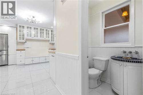 145 Wolfdale Avenue, Oakville, ON - Indoor Photo Showing Bathroom