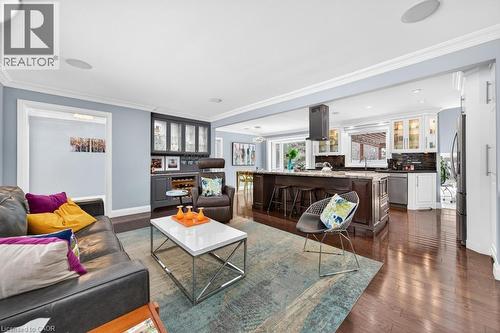 272 Goodram Drive, Burlington, ON - Indoor Photo Showing Living Room