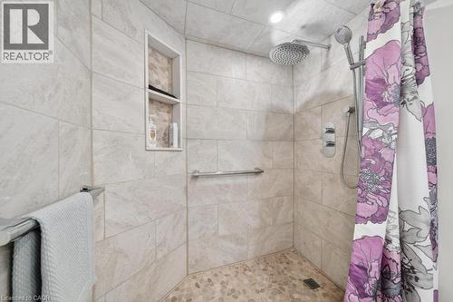 272 Goodram Drive, Burlington, ON - Indoor Photo Showing Bathroom