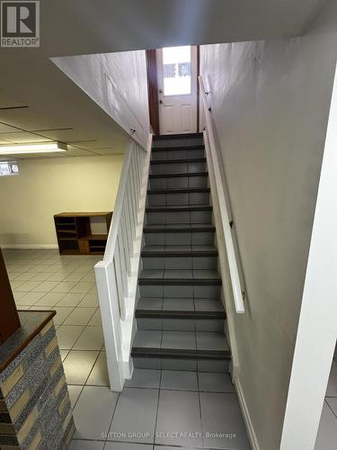 31 Meadowview Road, London South (South O), ON - Indoor Photo Showing Other Room