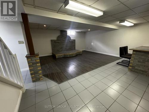 31 Meadowview Road, London South (South O), ON - Indoor