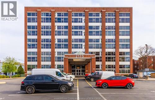 2175 WYANDOTTE STREET East Unit# 303  Windsor, ON N8Y 5B9