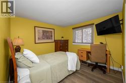 Spare bedroom with room for a desk - 