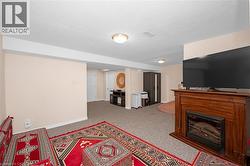 Large Recreation Room - 