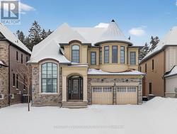 29 CALLA TRAIL  Aurora, ON L4G 3Z5