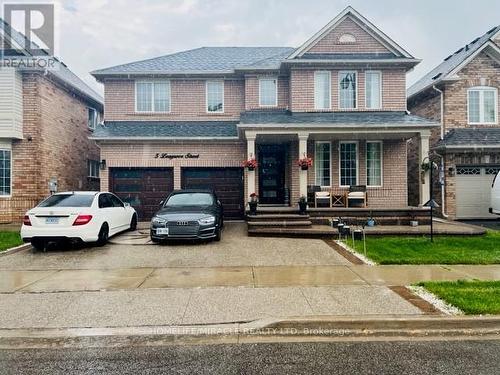 5 LEAGROVE STREET  Brampton, ON L7A 1P2