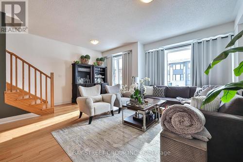 75 Windtree Way, Halton Hills, ON - Indoor Photo Showing Living Room