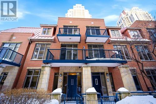 105 - 330 PRINCESS ROYAL DRIVE  Mississauga, ON L5B 4M8