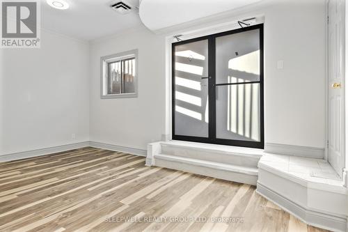 455-457 Somerset Street W, Ottawa, ON - Indoor Photo Showing Other Room