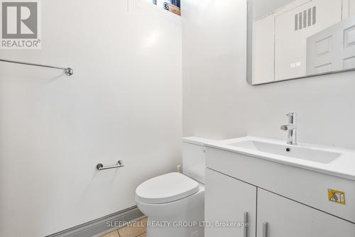 455-457 Somerset Street W, Ottawa, ON - Indoor Photo Showing Bathroom