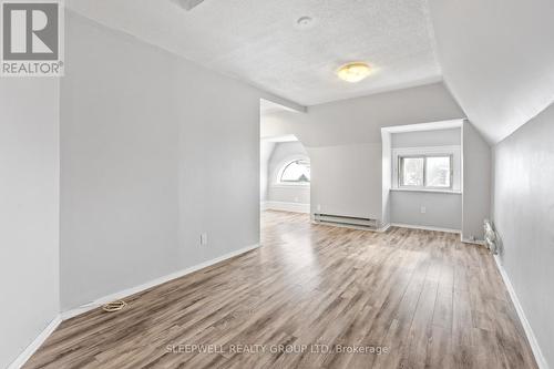 455-457 Somerset Street W, Ottawa, ON - Indoor Photo Showing Other Room