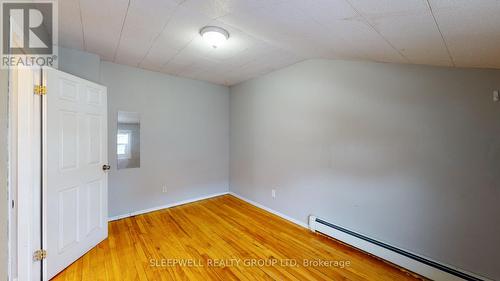 455-457 Somerset Street W, Ottawa, ON - Indoor Photo Showing Other Room