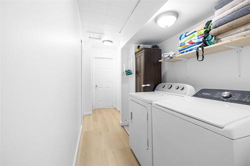 2310 Dewolfe Avenue, Kimberley, BC - Indoor Photo Showing Laundry Room
