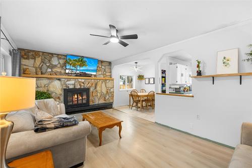 2310 Dewolfe Avenue, Kimberley, BC - Indoor Photo Showing Living Room With Fireplace