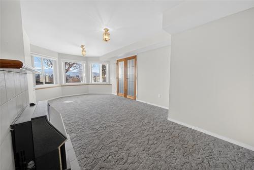 2628 3A Street, Cranbrook, BC - Indoor Photo Showing Bedroom