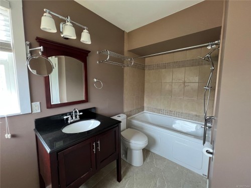 492 Cedar Cres, Gold River, BC 