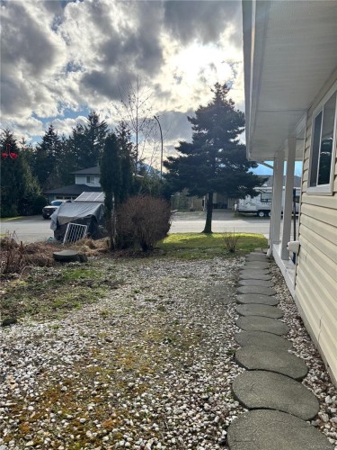 419 Donner Dr, Gold River, BC 