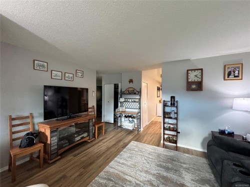 419 Donner Dr, Gold River, BC 