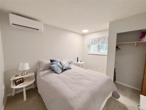 419 Donner Dr, Gold River, BC 