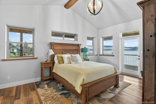 420 1St St, Sointula, BC 
