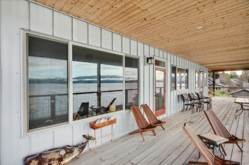 420 1St St, Sointula, BC 