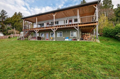 420 1St St, Sointula, BC 
