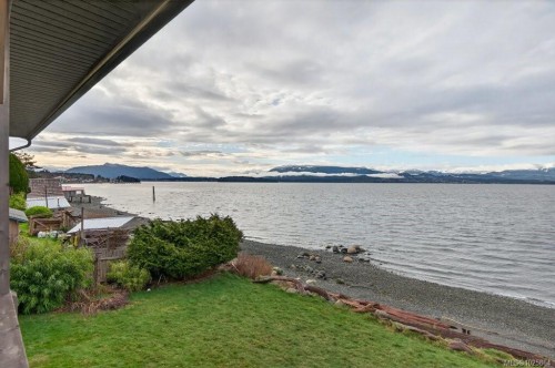 420 1St St, Sointula, BC 