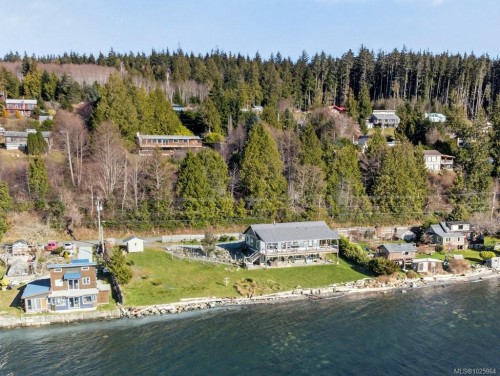 420 1St St, Sointula, BC 