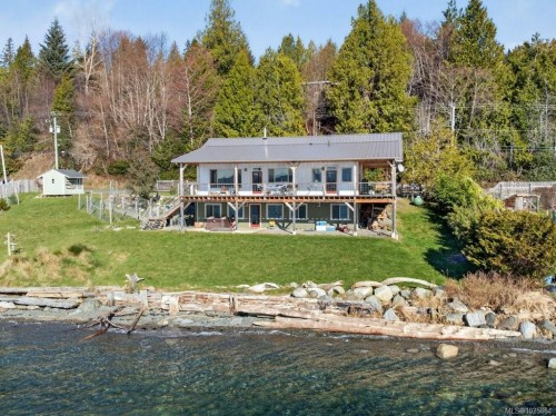 420 1St St, Sointula, BC 